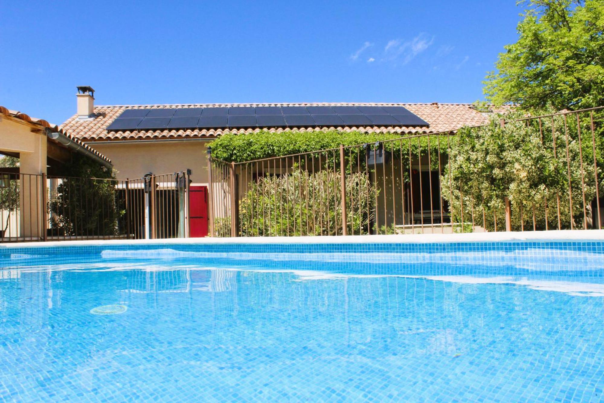 Mas La Gentille ,,, A La Campagne , Beautiful Outdoor , Swimming Pool , Pool House , Nice Green Garden , Bbq ,,, Only For You , Pour Passer Un Sejour Inoubliable Pernes-les-Fontaines Dış mekan fotoğraf