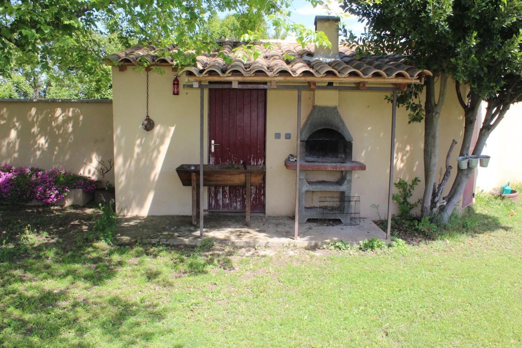 Mas La Gentille ,,, A La Campagne , Beautiful Outdoor , Swimming Pool , Pool House , Nice Green Garden , Bbq ,,, Only For You , Pour Passer Un Sejour Inoubliable Pernes-les-Fontaines Dış mekan fotoğraf